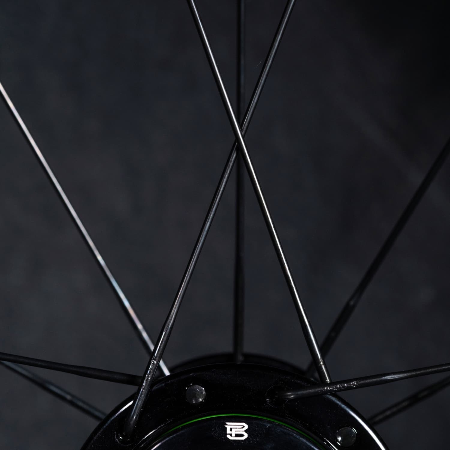 Montage de roues artisanal
